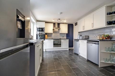 33 Euston Way, Dinnington, Sheffield, S25 3RS