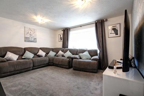 33 Euston Way, Dinnington, Sheffield, S25 3RS