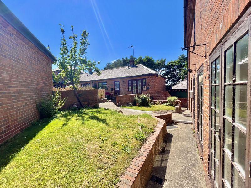 2 Bed Ground Floor Flat, Honeysuckle Cottage, 65a Jewison Lane, Sewerby