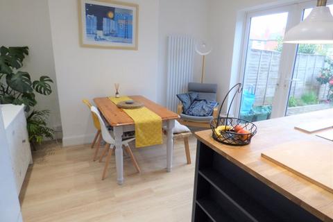 35 Tuffley Avenue, Gloucester, GL1 5LU