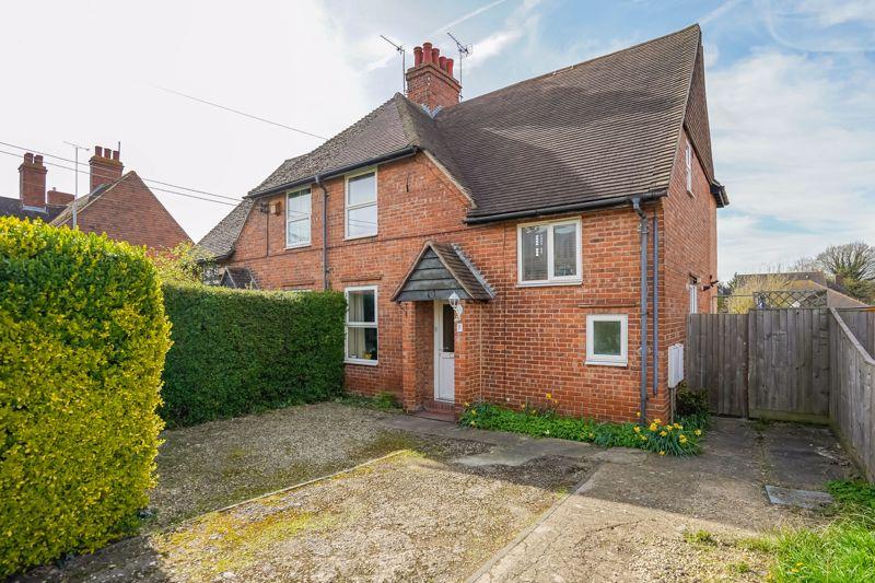 Kynaston Road, Didcot 3 bed semidetached house £385,000