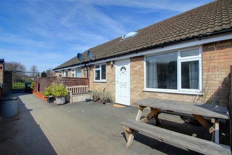 9b Hempstead Road, Kings Langley, WD4 8BJ