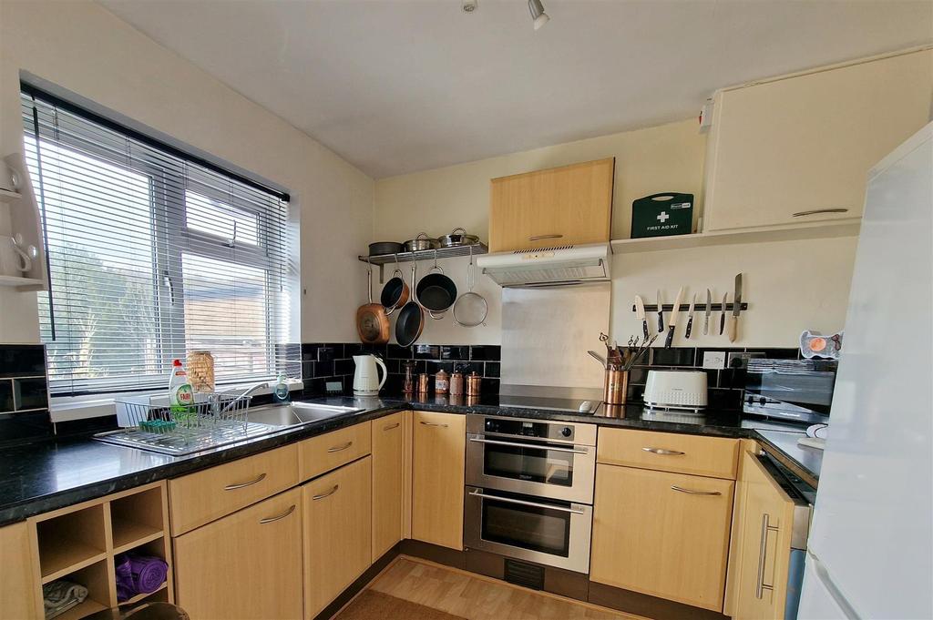 Kitchen.jpg