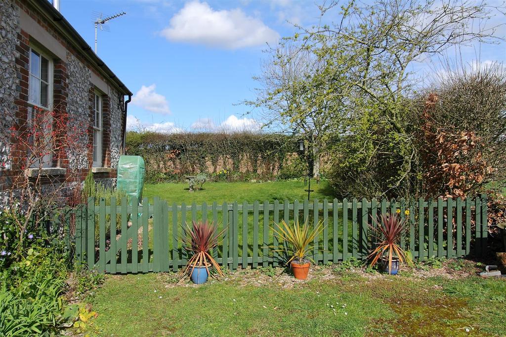 St Margaret's Chapel - Garden.JPG