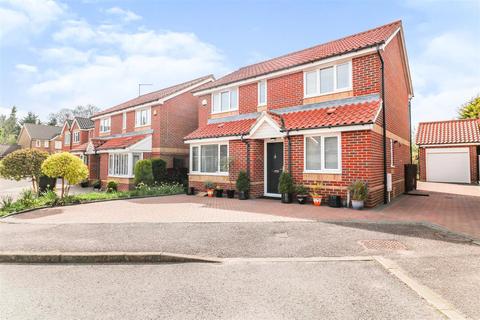 13 Ranulf Close, Harlow, CM17 0GX