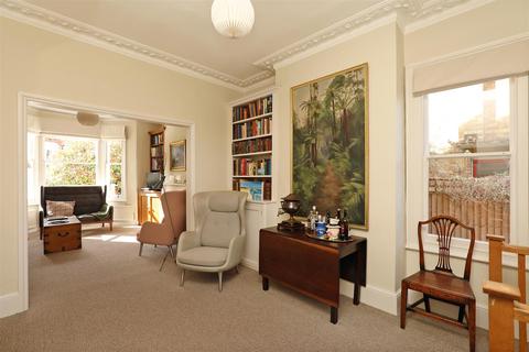5 bedroom end of terrace house for sale - Galveston Road, London