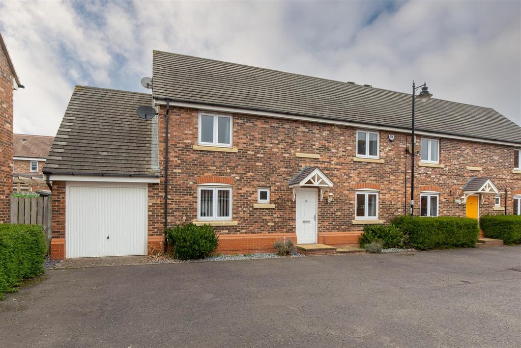 Chipchase Mews, Gosforth, Great Park... 3 bed semidetached house £