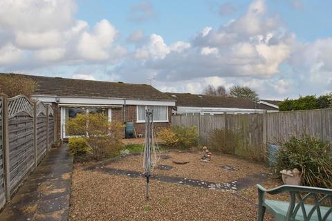 164 Lynwood, Folkestone, CT19 5DE