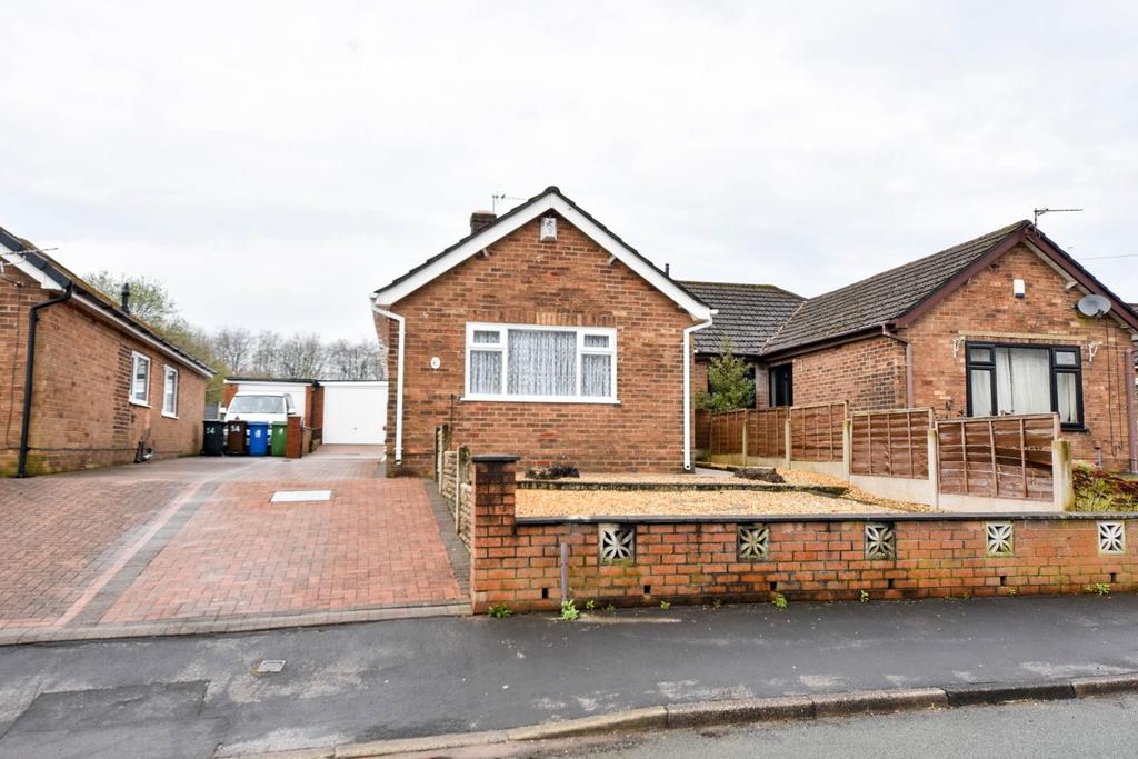 St. Davids Crescent, Aspull, Wigan... 2 bed semidetached bungalow £