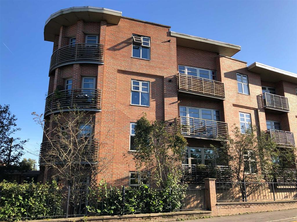 Didsbury Plaza, 2 Central Road, West... 2 bed flat £1,095 pcm (£253 pw)