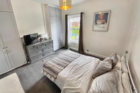 14 Dane Road, Sale, M33 7AR