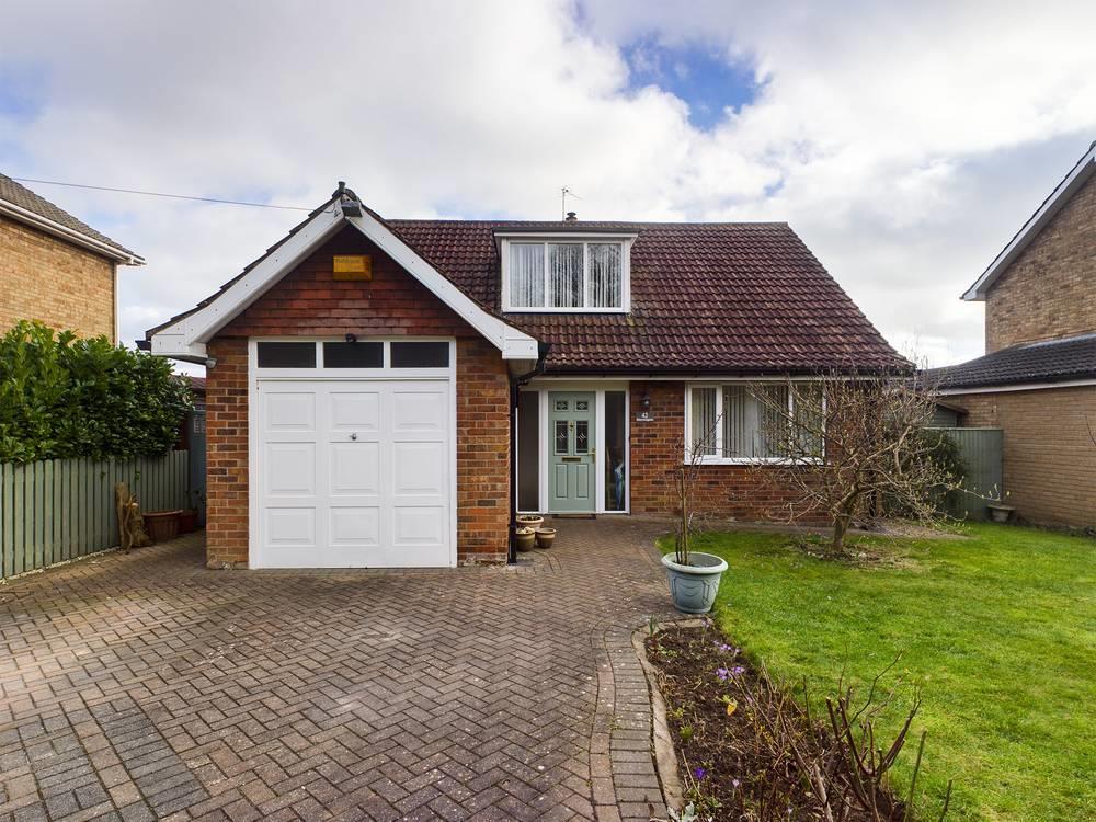 Martongate, Bridlington 3 bed detached bungalow for sale £335,000