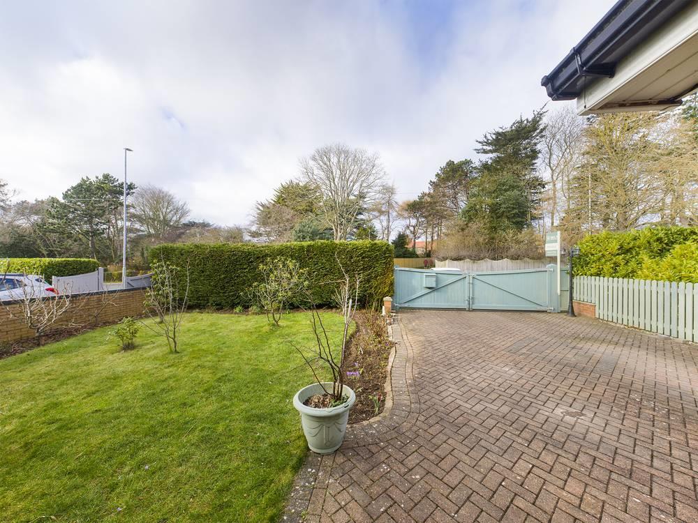 Martongate, Bridlington 3 bed detached bungalow for sale £335,000