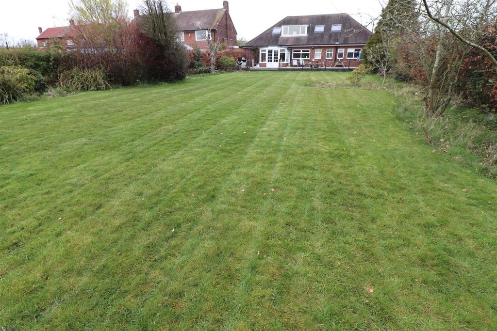 Green Lane, Ashington 4 bed detached bungalow £395,000