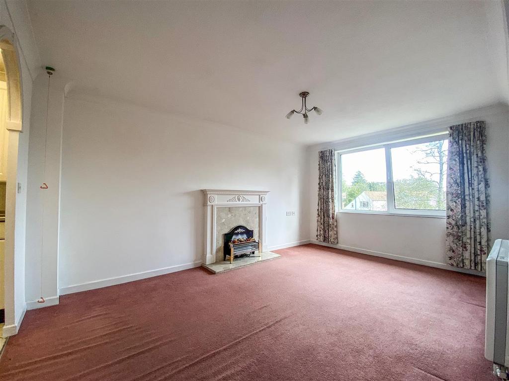 Elstree Road, Bushey Heath, Bushey 1 bed retirement property £145,000