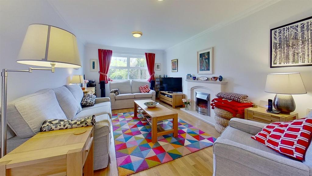 Selwyn Drive, Broadstairs 5 bed detached house £700,000