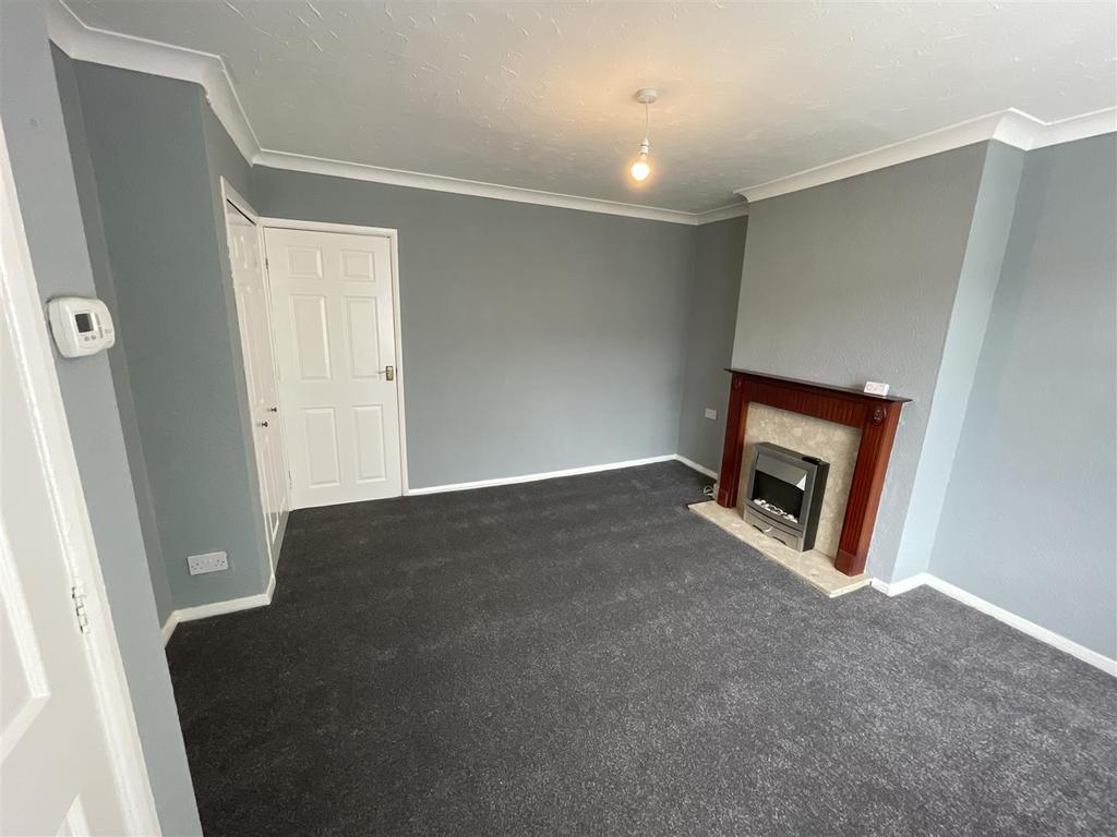 Tithe Barn Road, StocktonOnTees 3 bed terraced house £595 pcm (£137 pw)