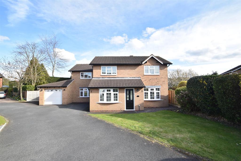 12 Carlton Close, Bicton Heath, Shrewsbury SY3 5JA 4 bed detached house £535,000
