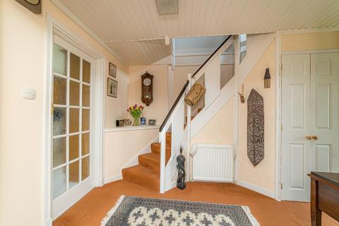 26 Cellar Hill, Lynsted, Sittingbourne, ME9 9QY