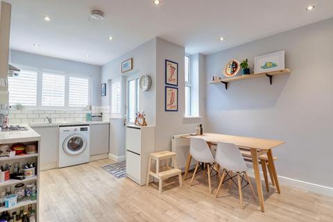 22 Back Lane, Horsforth, Leeds, LS18 4RF