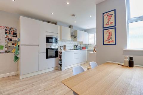22 Back Lane, Horsforth, Leeds, LS18 4RF