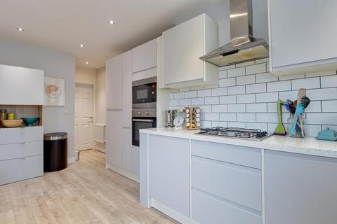 22 Back Lane, Horsforth, Leeds, LS18 4RF