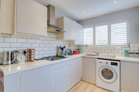 22 Back Lane, Horsforth, Leeds, LS18 4RF