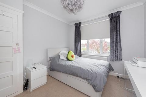 81 Vale Road, Worcester Park, KT4 7EB
