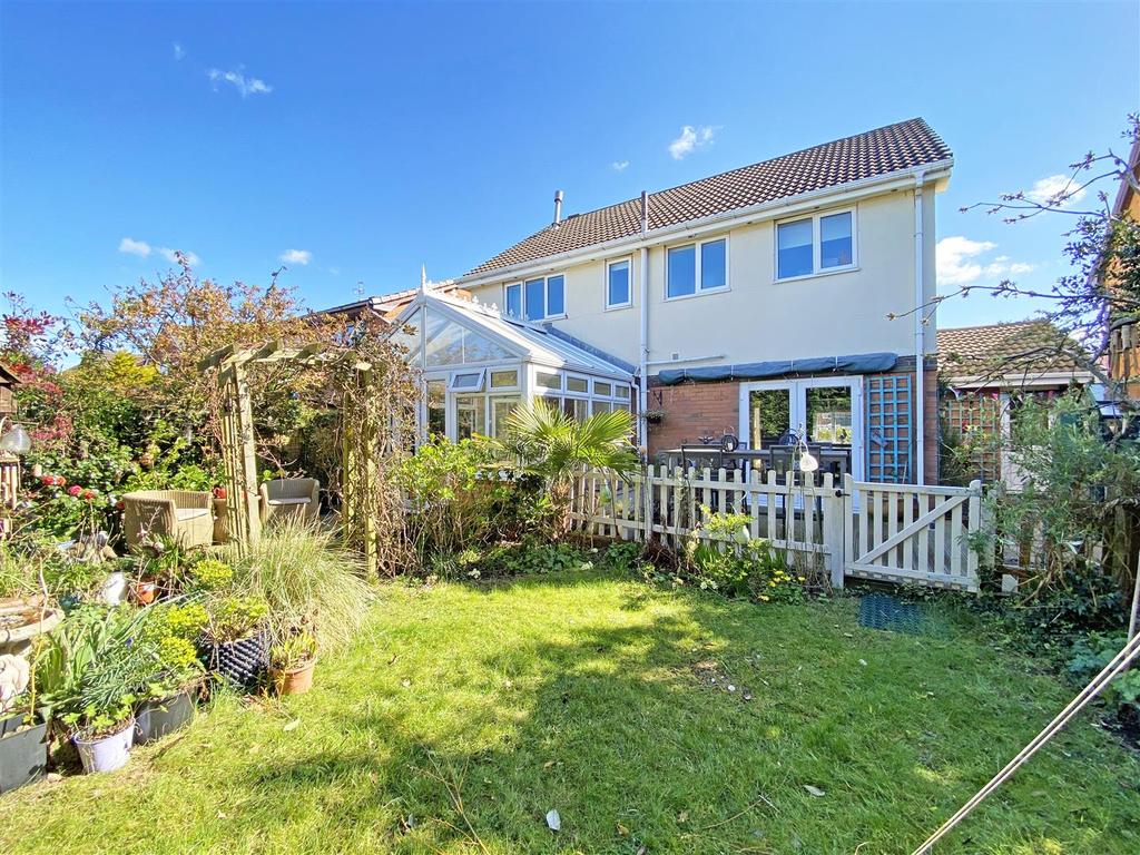 Blundell Road, Hightown, Liverpool 4 bed house £450,000