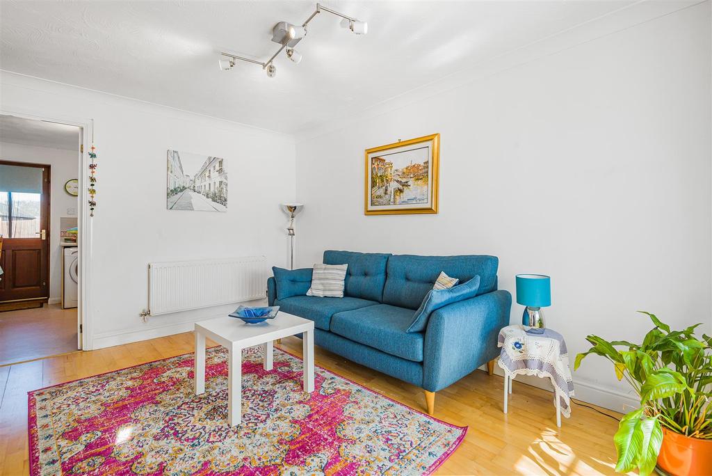 Odin Close, Bedford 2 bed terraced house £260,000