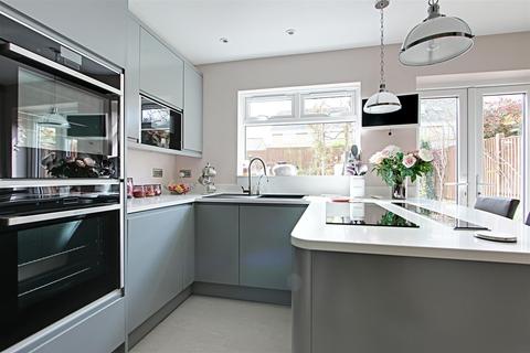 6 Berkeley Close, Pitstone, Leighton Buzzard, LU7 9FG