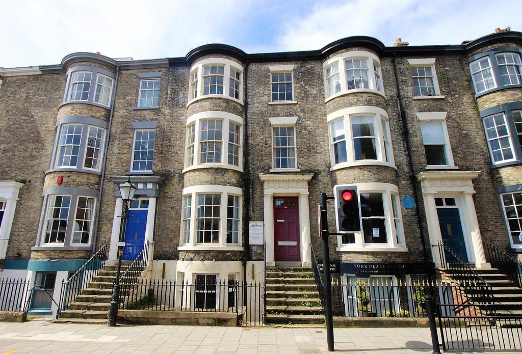 York Place, Scarborough 5 bed terraced house for sale £200,000