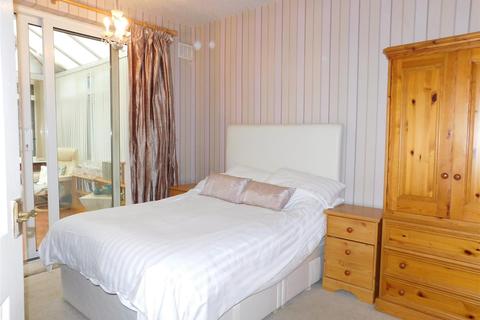 2 bedroom semi-detached bungalow for sale - Hampton Road, Failsworth, Manchester