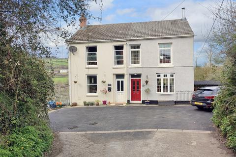 3 bedroom semi-detached house for sale, Kidwelly CARMARTHENSHIRE