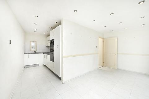 17 Trecastle Way, London, N7 0EL