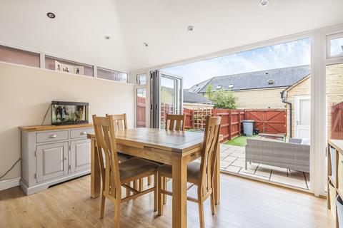 42 Ash Avenue, Carterton, OX18 1GP