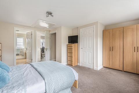 42 Ash Avenue, Carterton, OX18 1GP
