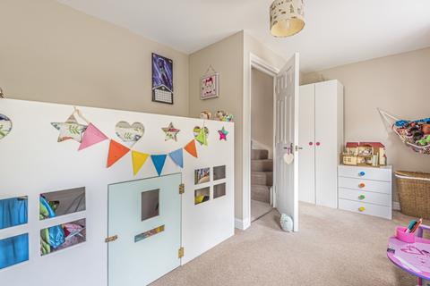 42 Ash Avenue, Carterton, OX18 1GP