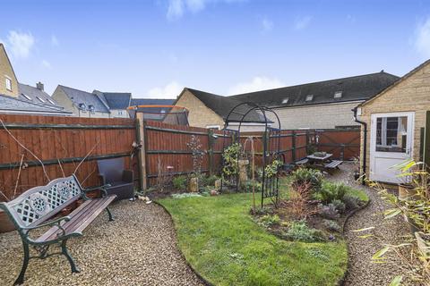 38 Ash Avenue, Carterton, OX18 1GP