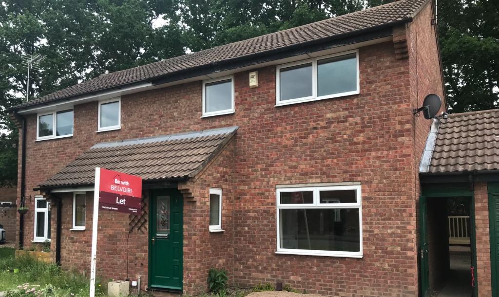 Lindholme Road, Doddington Park... 3 bed semidetached house £745 pcm