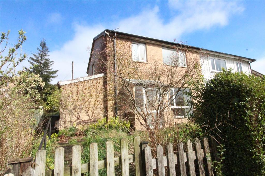 Banksfield Crescent, Off Midgley Road, Mytholmroyd, Hebden Bridge 3 bed
