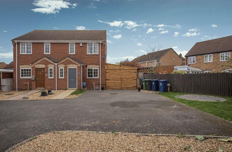 Oak Farm Close, Stilton... 3 bed semidetached house £240,000