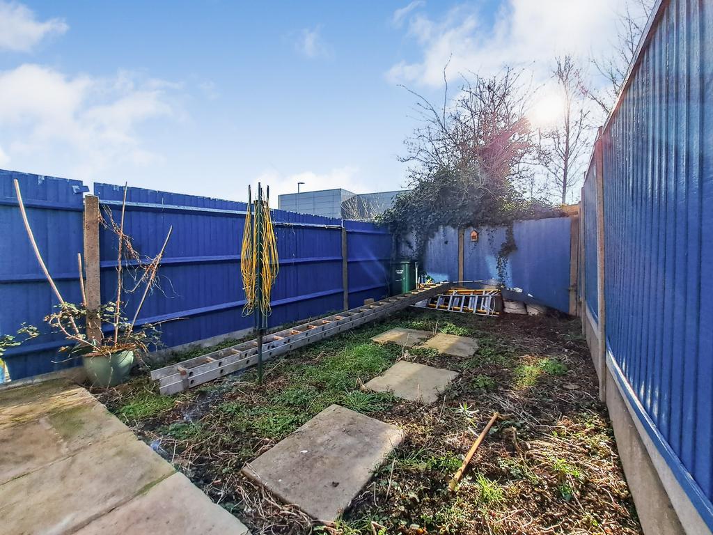 Moxon Street, EN5 4 bed terraced house for sale £600,000