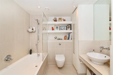 2 bedroom penthouse for sale - Discovery Dock Apartments East, 3 South Quay Square, Canary Wharf, London, E14