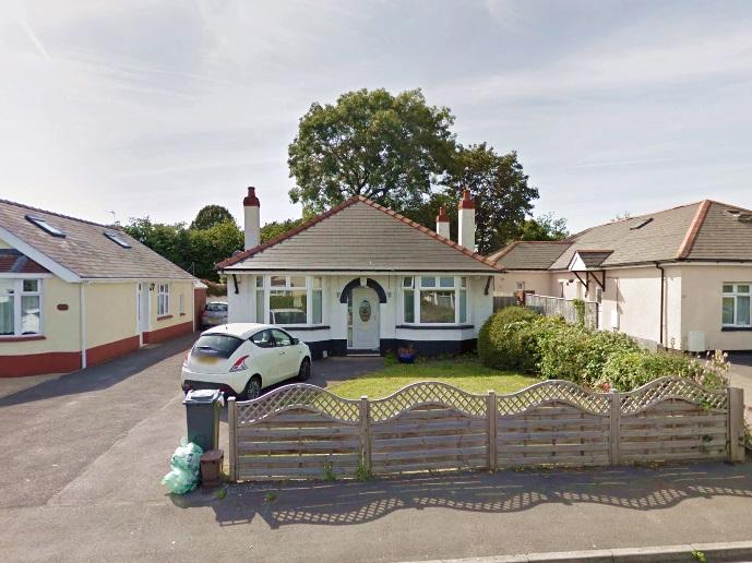 Cae Gwyn Road, Cardiff, CF14 2 bed bungalow £1,250 pcm (£288 pw)