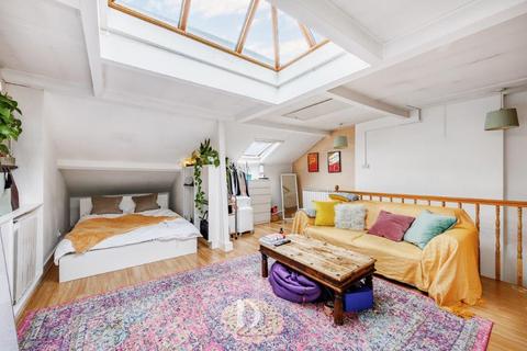 2 bedroom flat for sale - Lanhill Road, London, W9