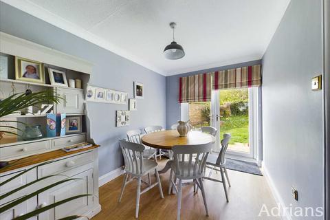 13 Clarence Close, Chelmsford, CM2 6SE