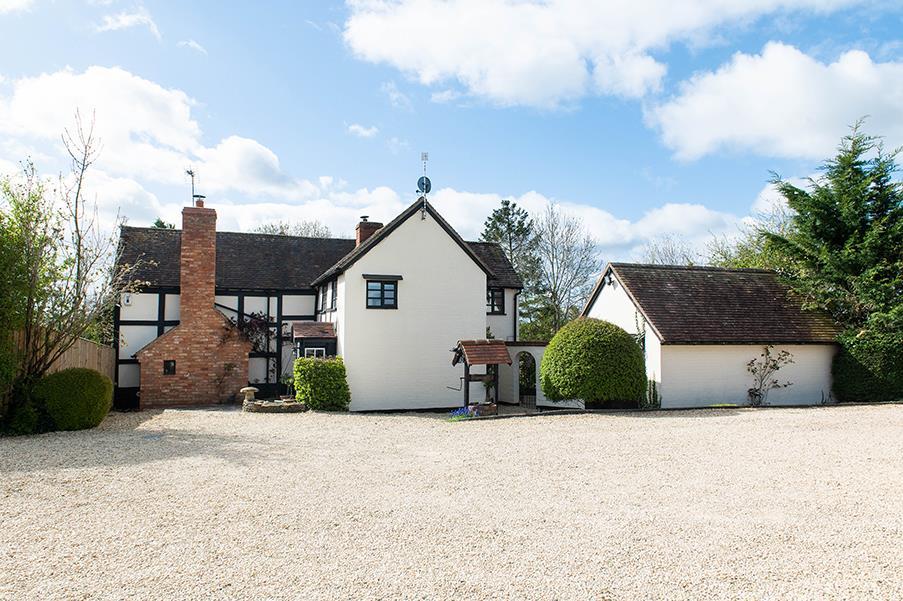 Broad Lane, Bishampton, Pershore... 3 bed detached house £775,000