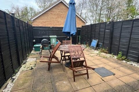 35 Bishops Castle Way, Gloucester, GL1 4DP