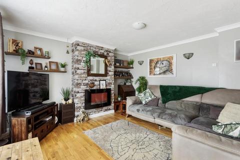 4 bedroom end of terrace house for sale - Bicester,  Oxfordshire,  OX26